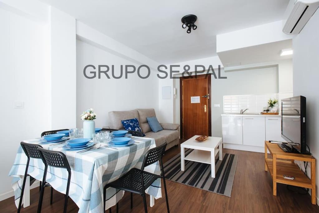 Cder Center Cathedral And Alcazar Appartement *